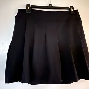 ITEM HAS SOLD Lands End Activewear black skort size small